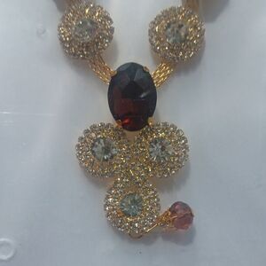 Elegant Gold and Red Gemstone Necklace